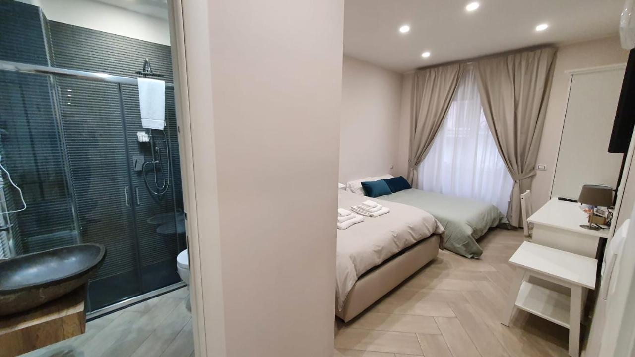 Bed and Breakfast Dimora Costantino Nápoles Exterior foto