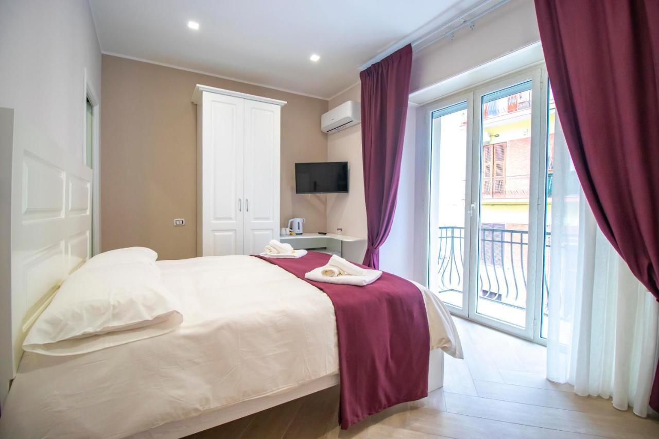 Bed and Breakfast Dimora Costantino Nápoles Exterior foto