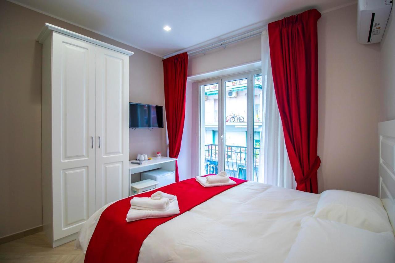 Bed and Breakfast Dimora Costantino Nápoles Exterior foto